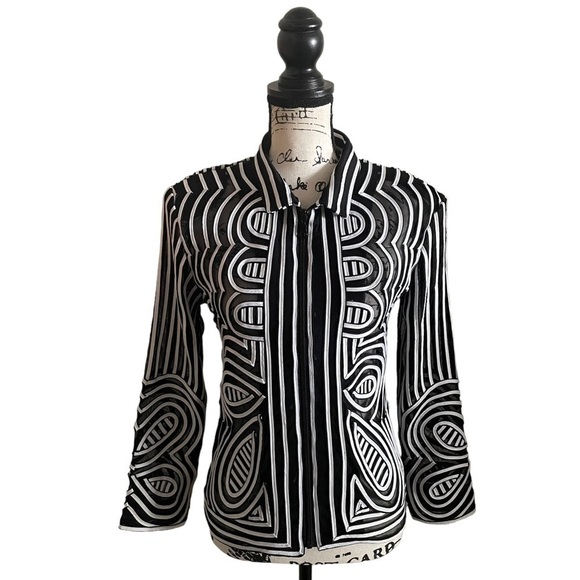 Damee Mesh jacket black white Size Small full zip NWOT geometric striped trim - Picture 1 of 13
